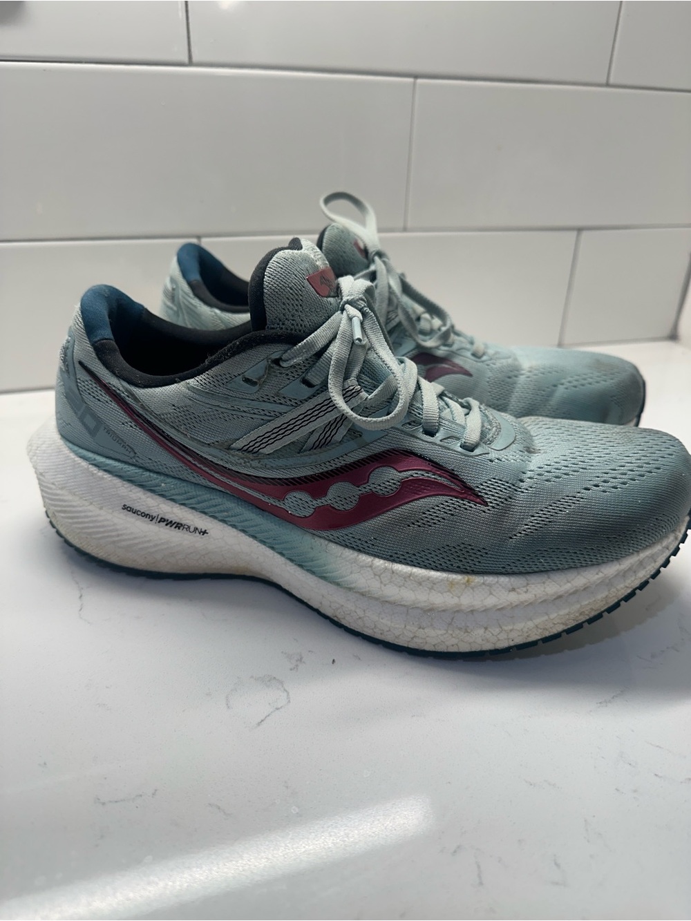Saucony Women's Light Blue Running Shoes with Maroon Logo